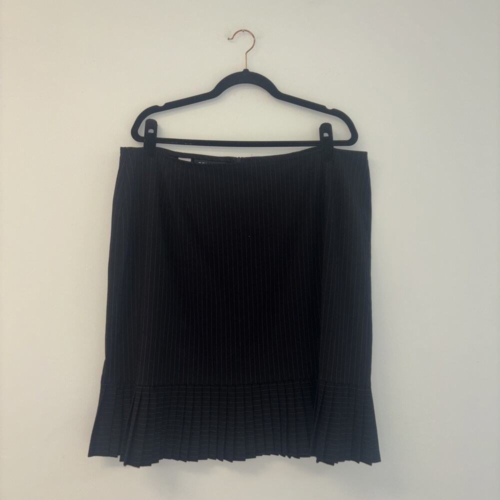 Briggs New York Pinstripe Pleated Hem Pencil Skirt Womens 20W Plus Size Office‎